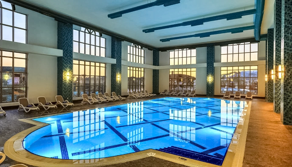 هتل سانیز افس رویال پالاس کوش آداسی